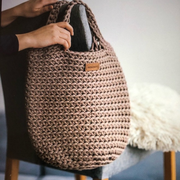 Scandinavian Style Crochet Tote Bag - Picture 3 of 16